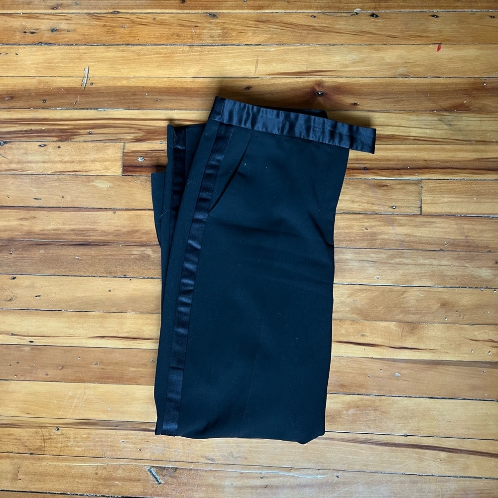 Zara tuxedo trousers 🎈
